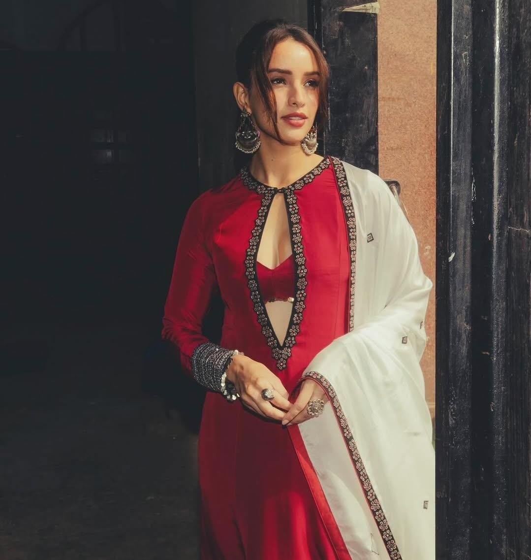 The Festive Style Edit: How to Wear Rich Silks, Deep Crimsons, and Ethereal Pastels This Season