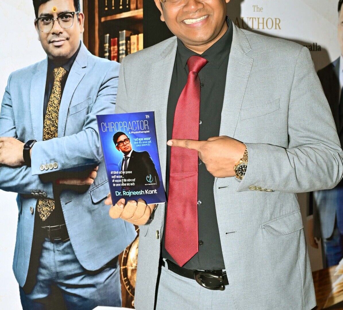 Chetan Bhagat Launches Dr Rajneesh Kant’s Book Chiropractor & Physiotherapist in Mumbai
