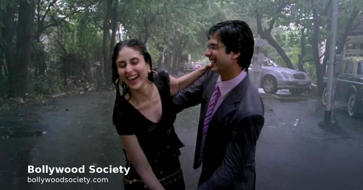 Shahid and Kareena's IIFA hug sparks nostalgia